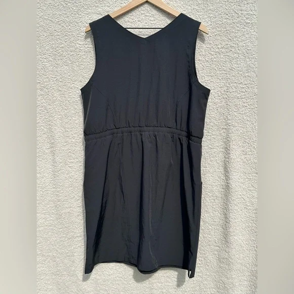Ascend Black Sleeveless Dress XL Cinched Waist Athletic Casual Pocket Dress - Picture 2 of 7